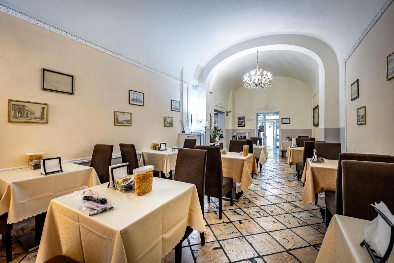 Hotel Minerva Pisa Exteriör bild