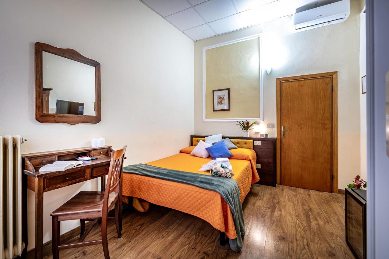 Hotel Minerva Pisa Exteriör bild