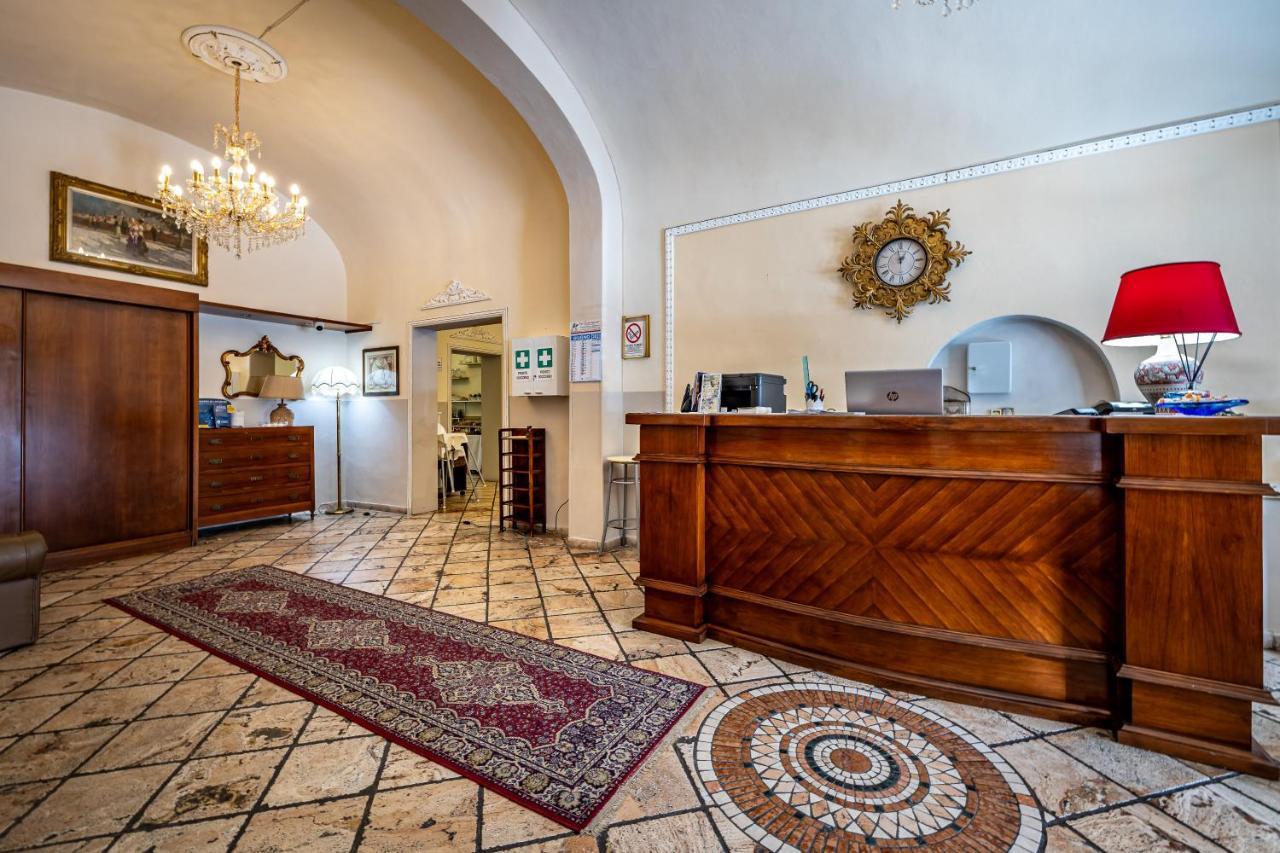 Hotel Minerva Pisa Exteriör bild