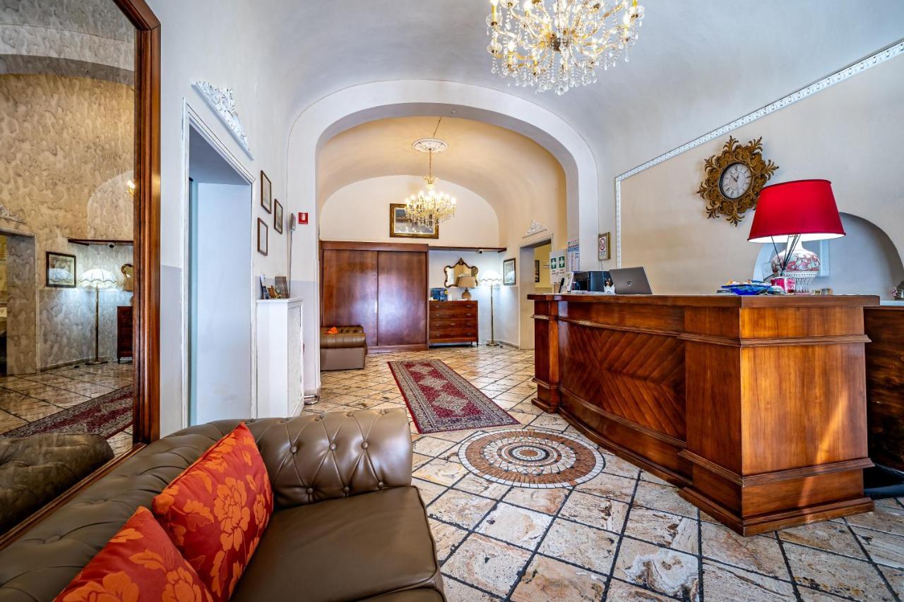 Hotel Minerva Pisa Exteriör bild